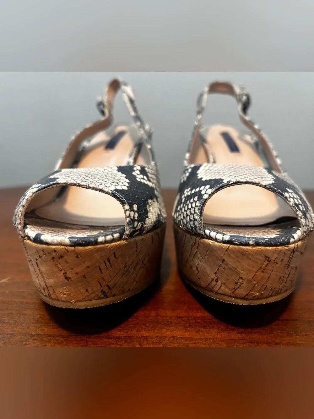 Stuart Weitzman Black & Cream Jane Snake-Print Cork Platform Sandals size 91/2 M
